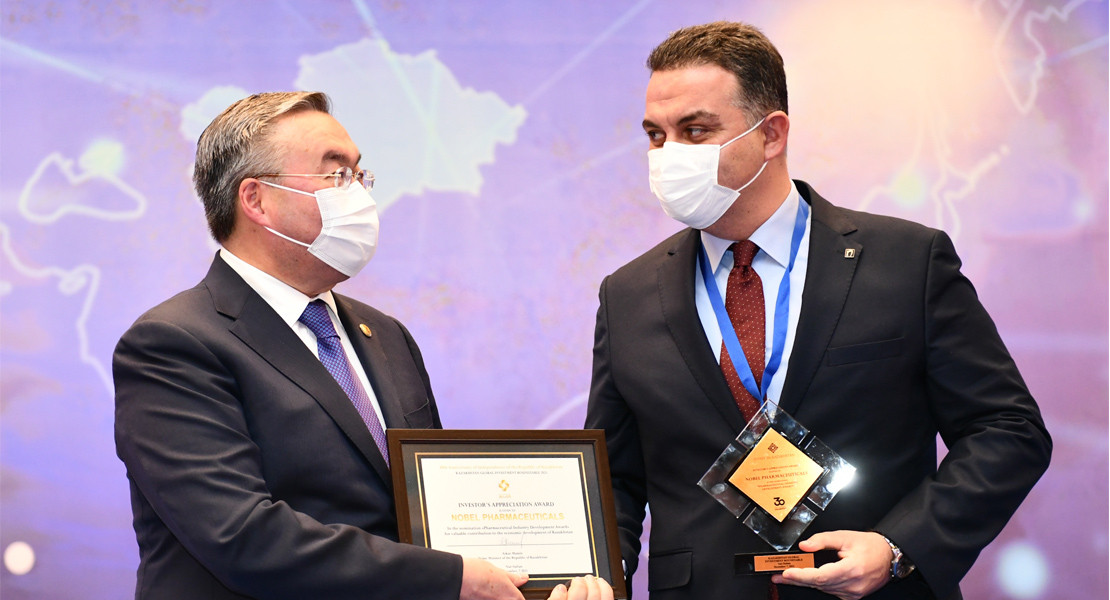NOBEL AFF удостоена премии за вклад в развития фарминдустрии РК